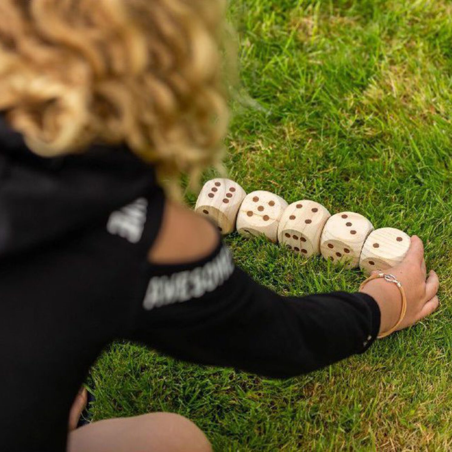 Yahtzee outdoor 1